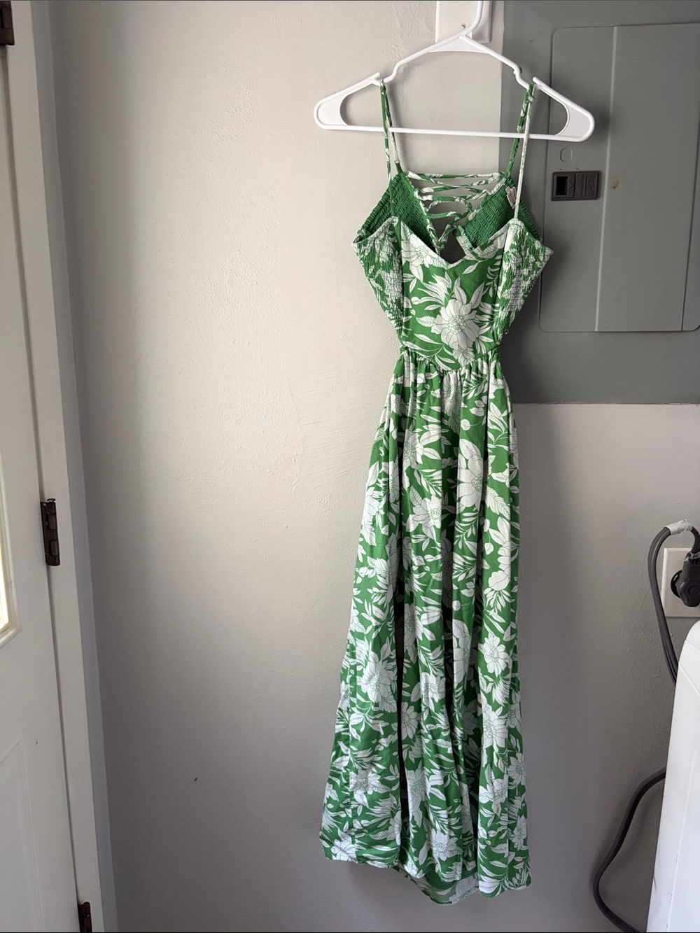 American Eagle Outfitters Green and White Floral Maxi Dress
